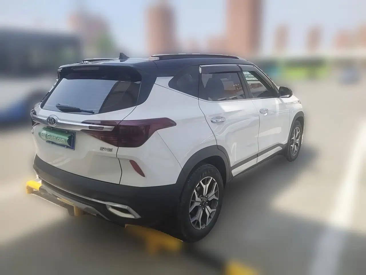 Kia KX3 2021 1.5L CVT Trend Edition — миниатюра 6