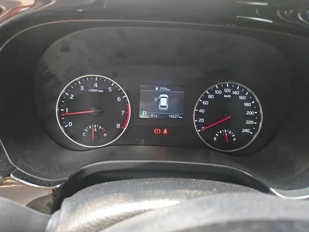 Kia KX3 2021 1.5L CVT Trend Edition — миниатюра 8