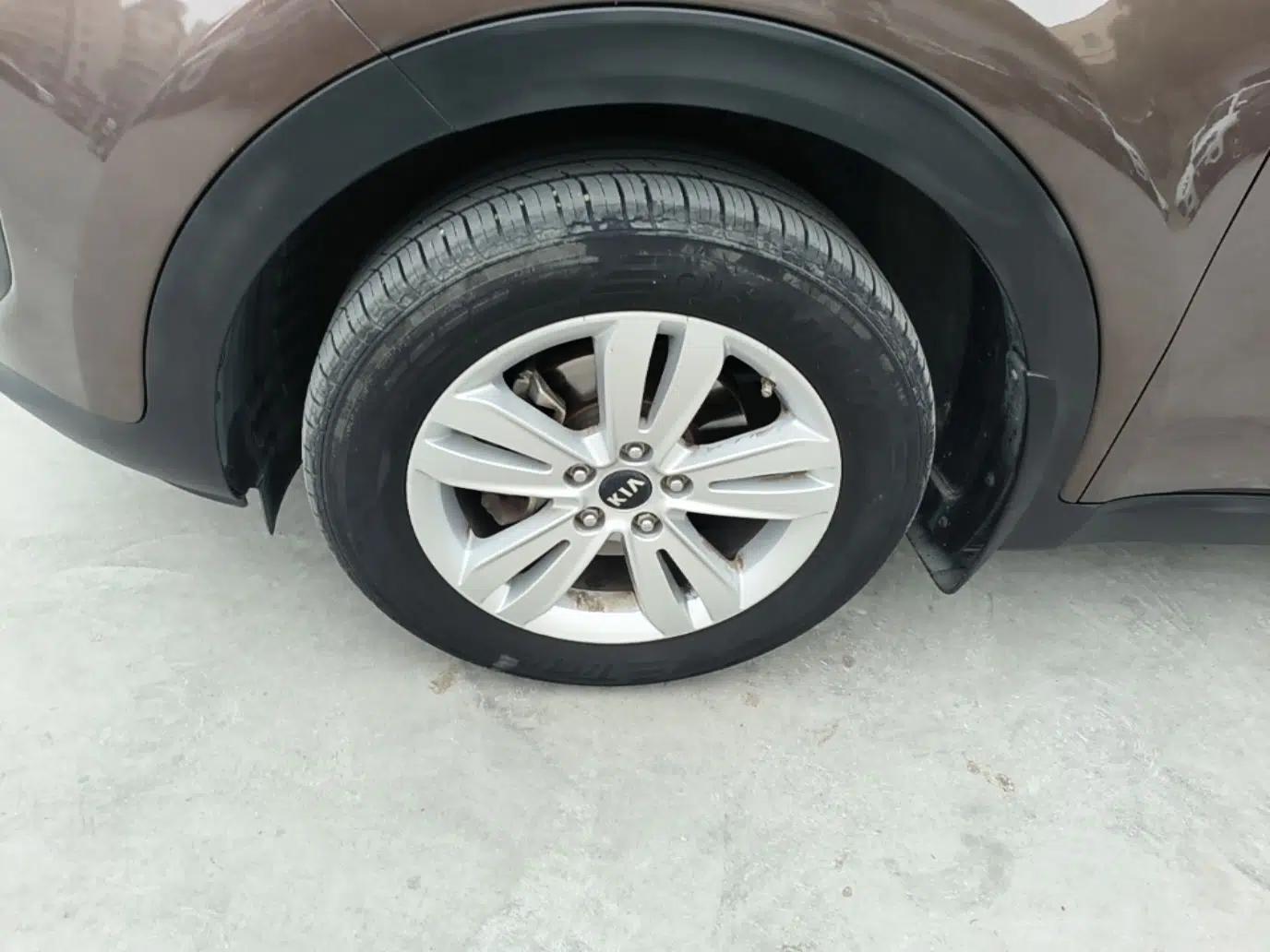 Kia KX5 2016 2.0L Automatic 2WD GLS — миниатюра 9