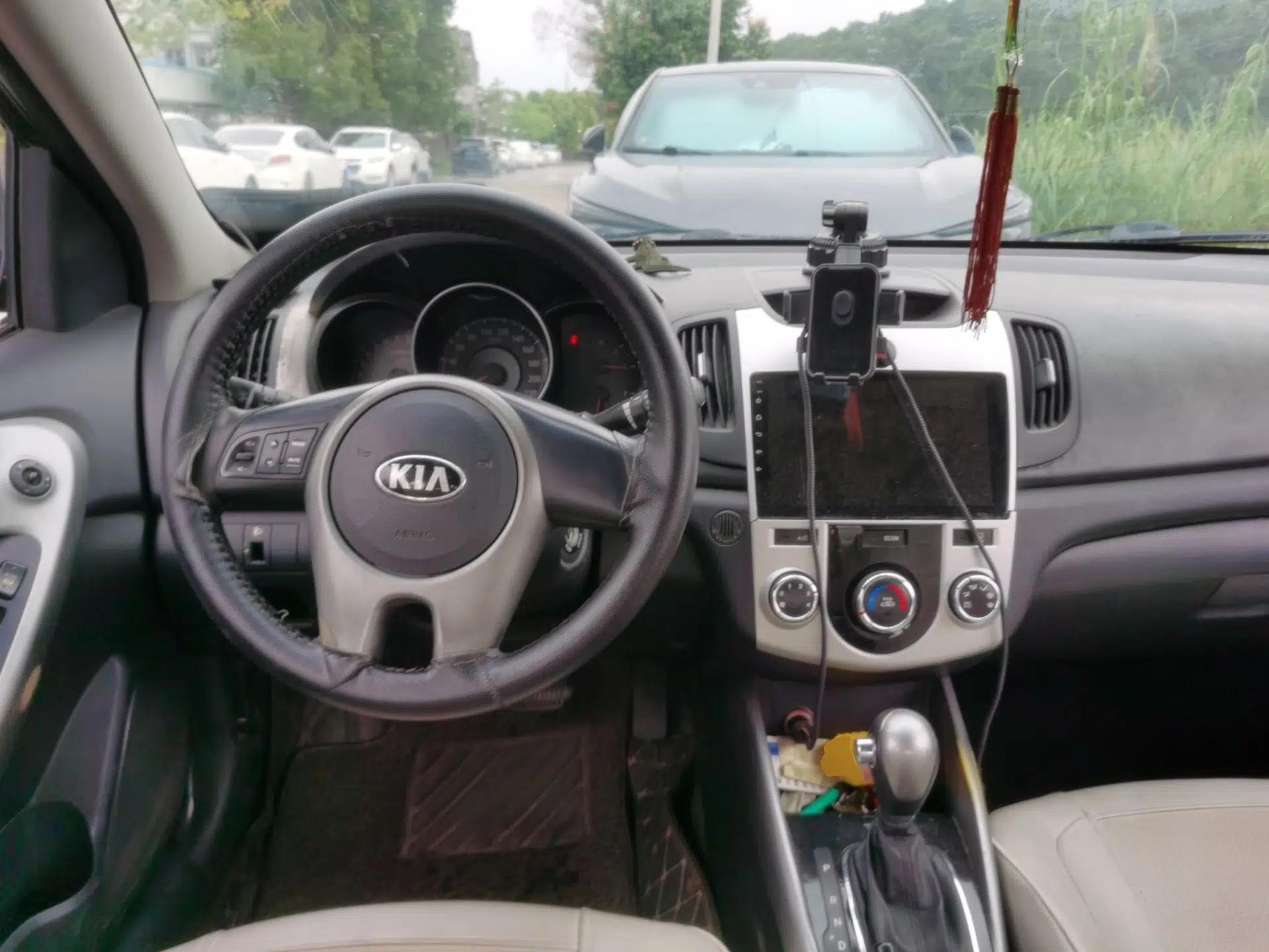 Kia Forte 2014 1.6L AT GL — миниатюра 11