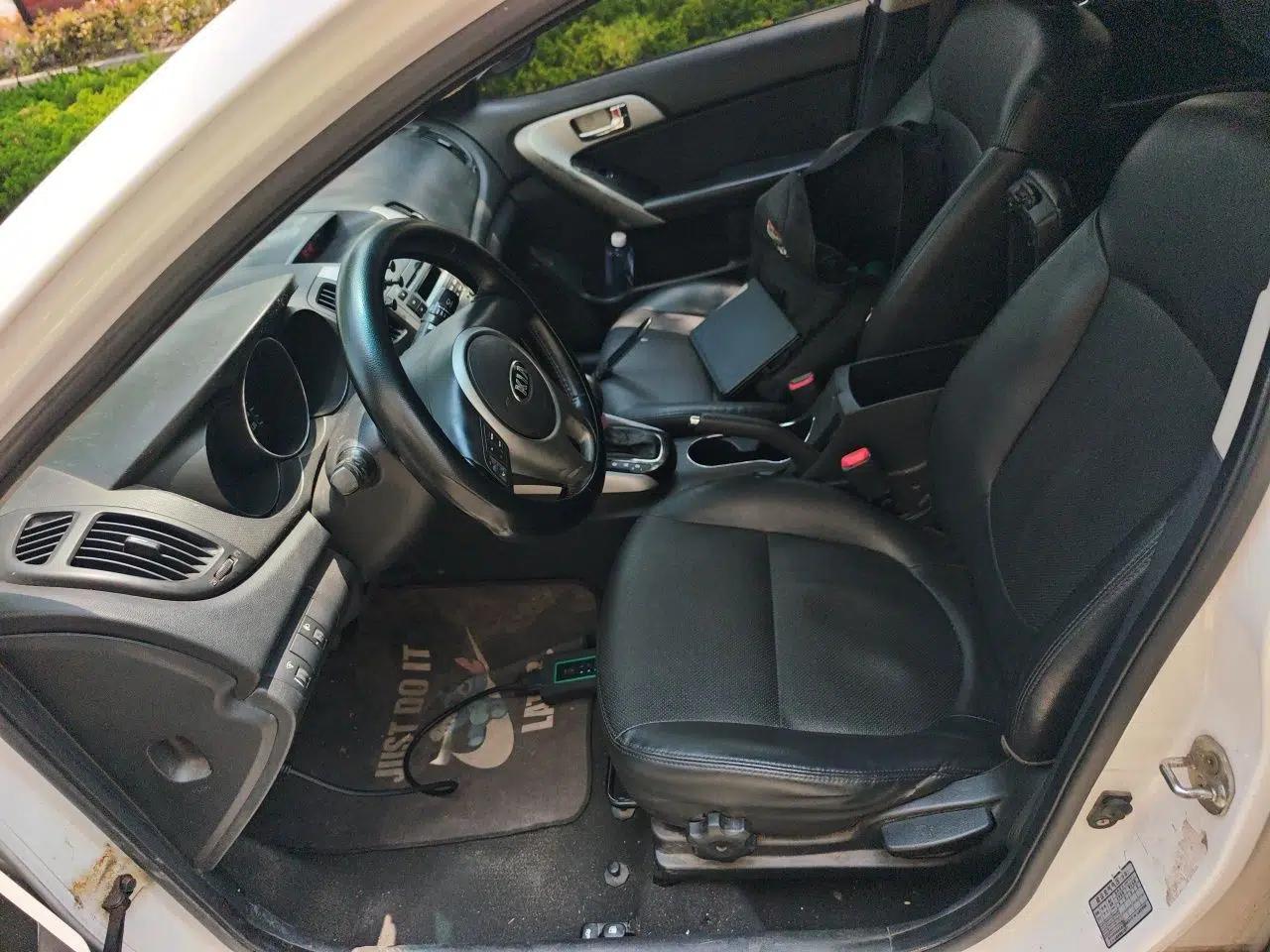 Kia Forte 2014 1.6L AT GLS — миниатюра 16
