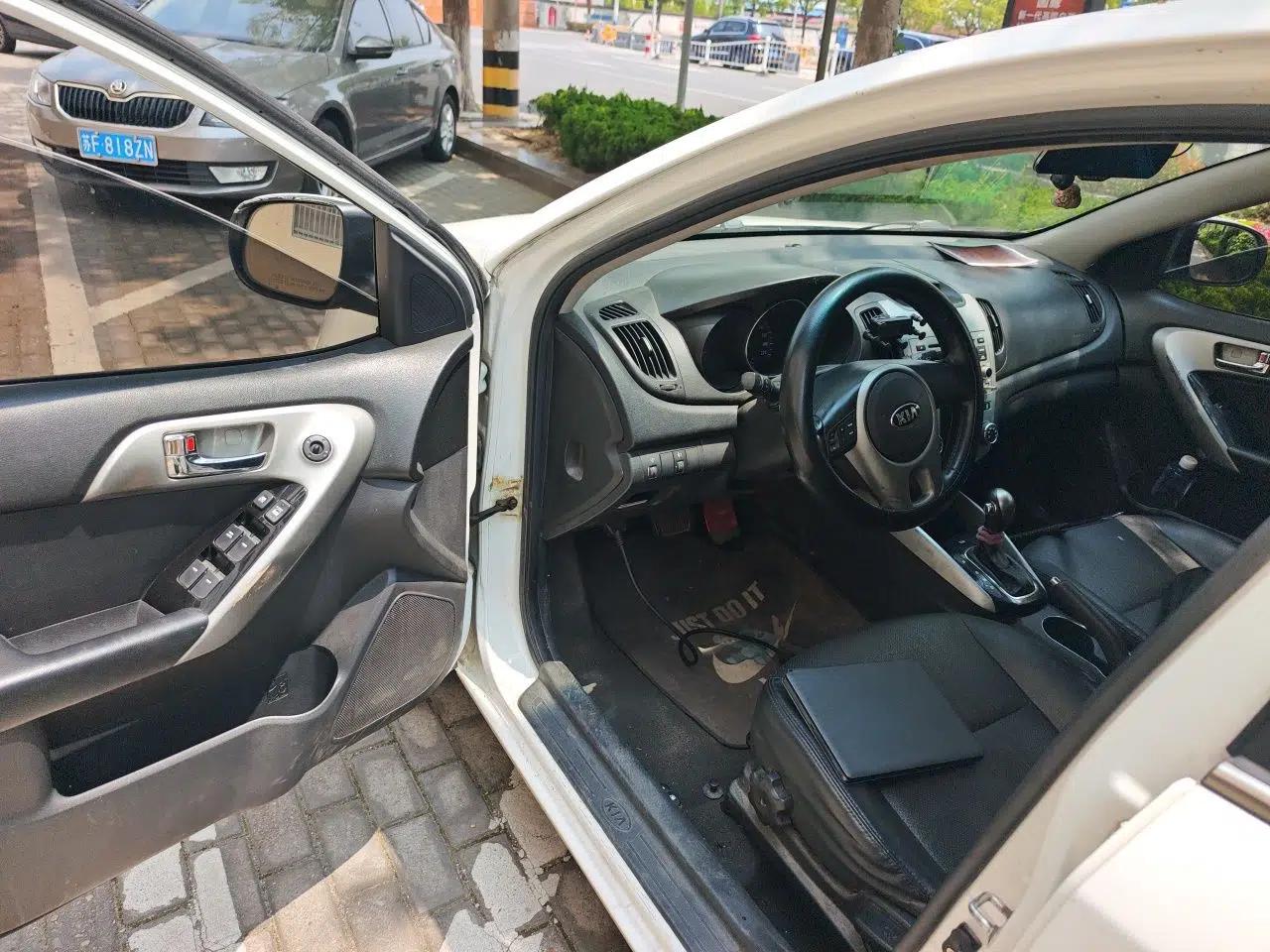 Kia Forte 2014 1.6L AT GLS — миниатюра 17
