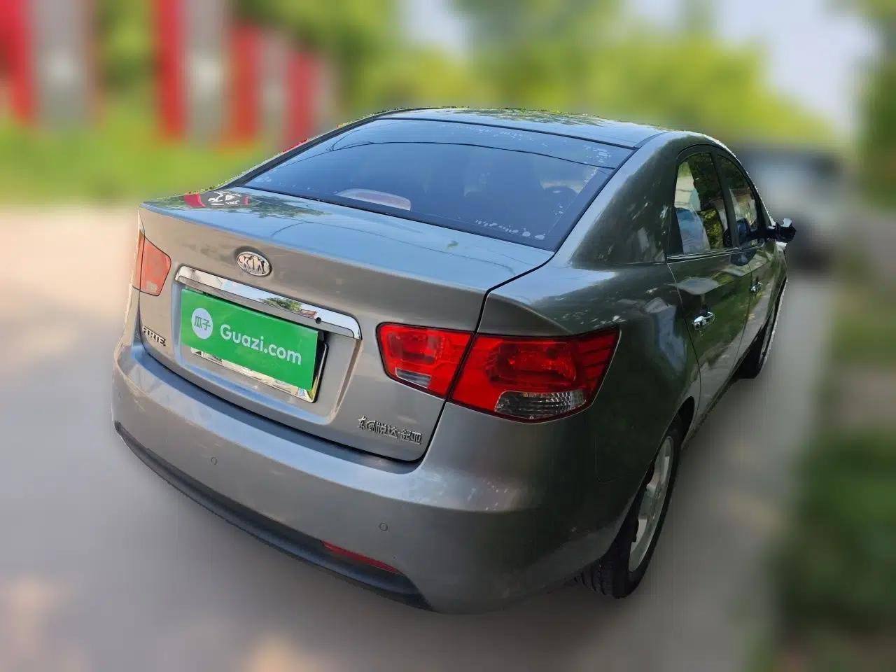 Kia Forte 2016 1.6L MT GLS — миниатюра 6