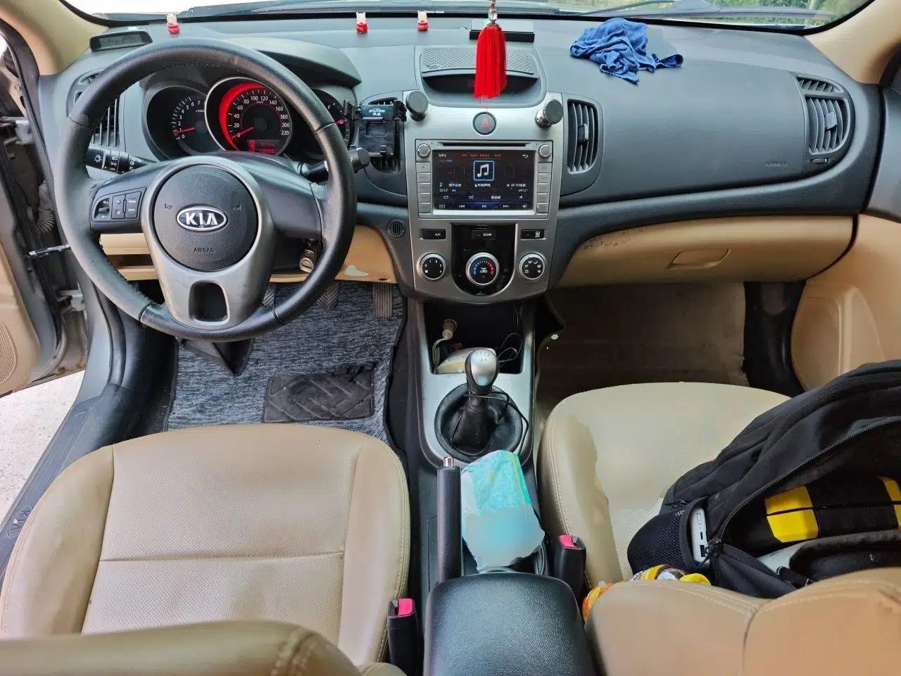 Kia Forte 2016 1.6L MT GLS — миниатюра 10