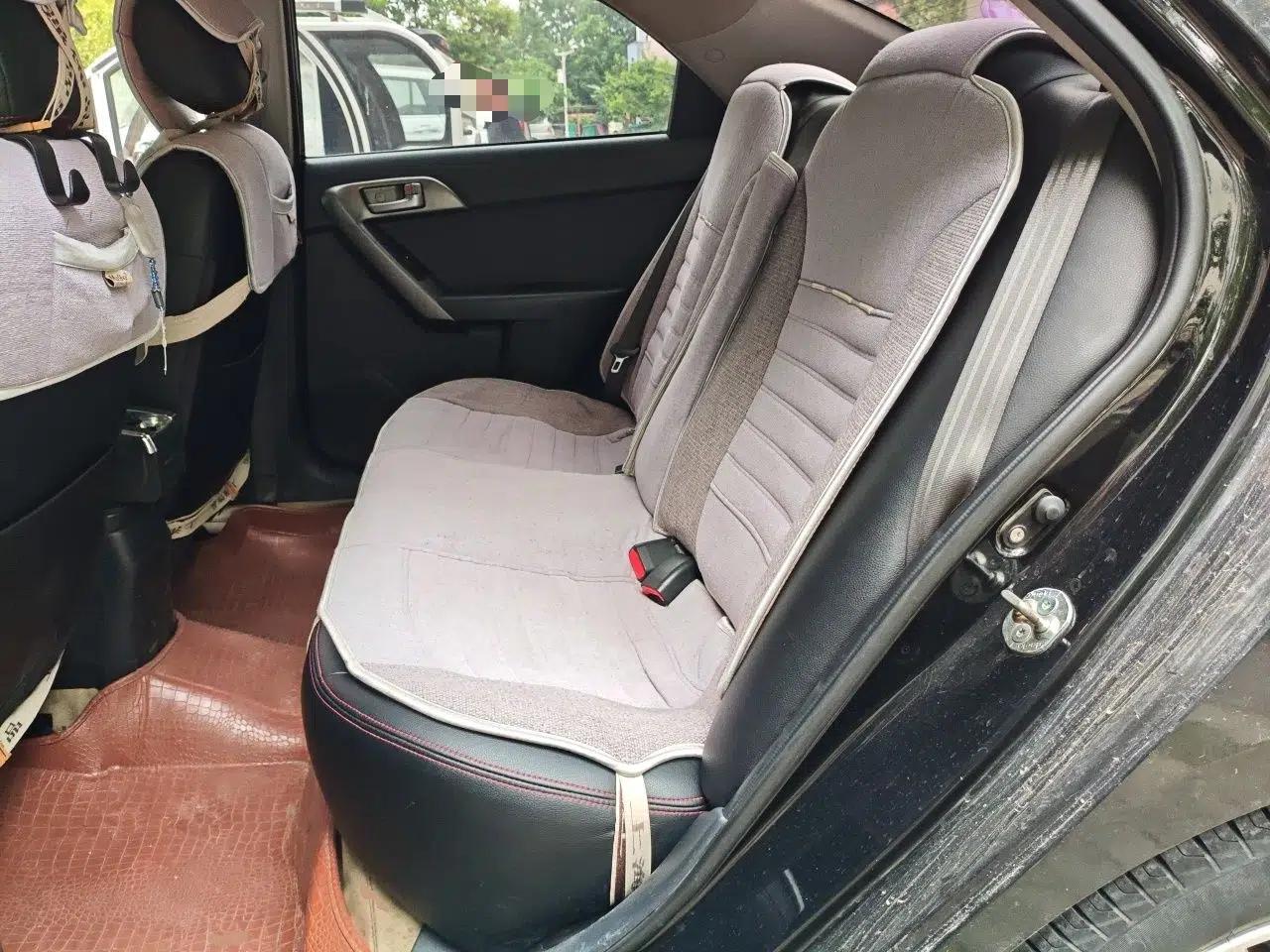 Kia Forte 2011 1.6L MT GL — миниатюра 18