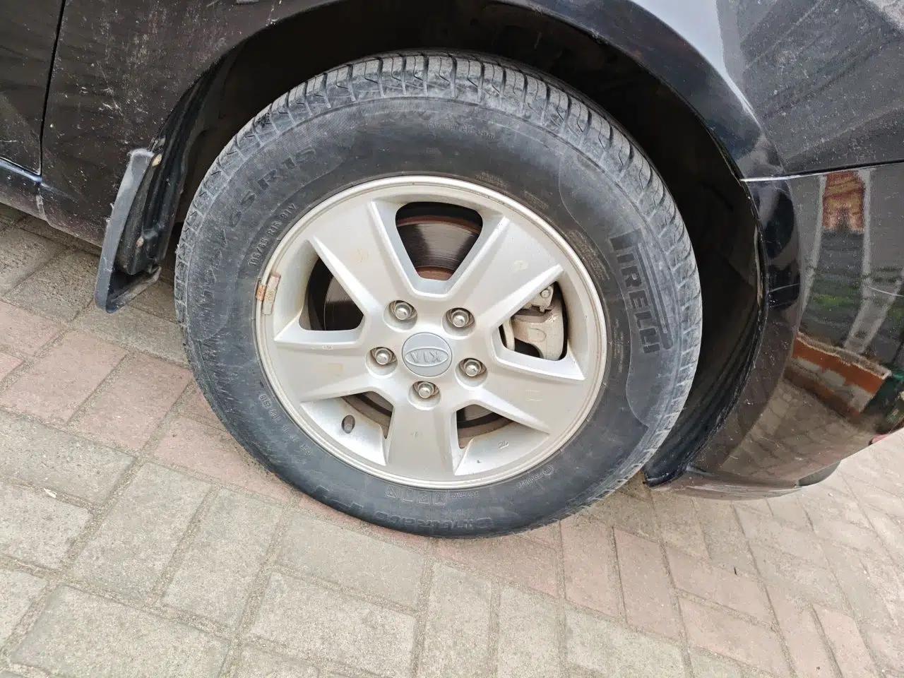 Kia Forte 2011 1.6L MT GL — миниатюра 8
