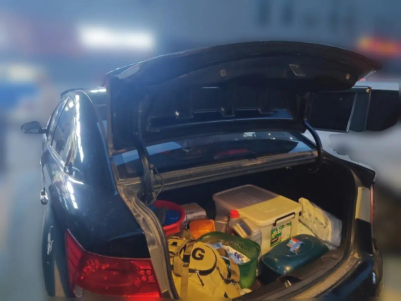 Kia Forte 2011 1.6L MT GLS — миниатюра 20