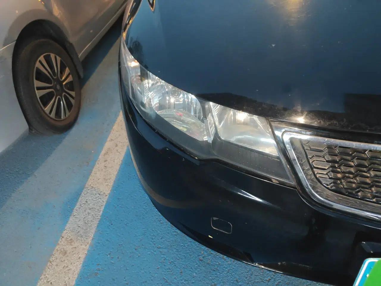 Kia Forte 2011 1.6L MT GLS — миниатюра 7
