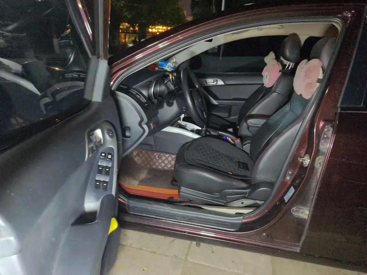 Kia Forte 2014 1.6L MT GL — миниатюра 17
