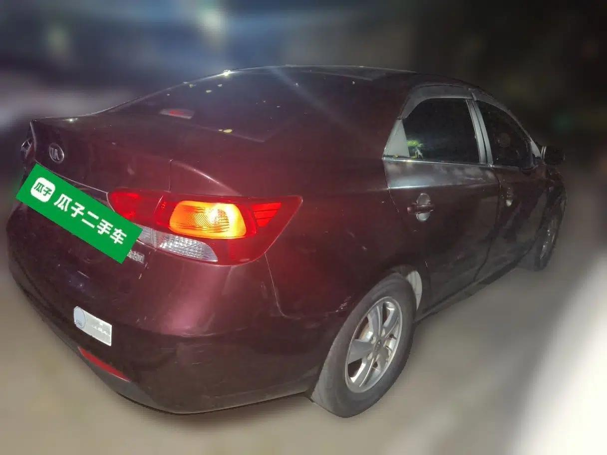 Kia Forte 2014 1.6L MT GL — миниатюра 6