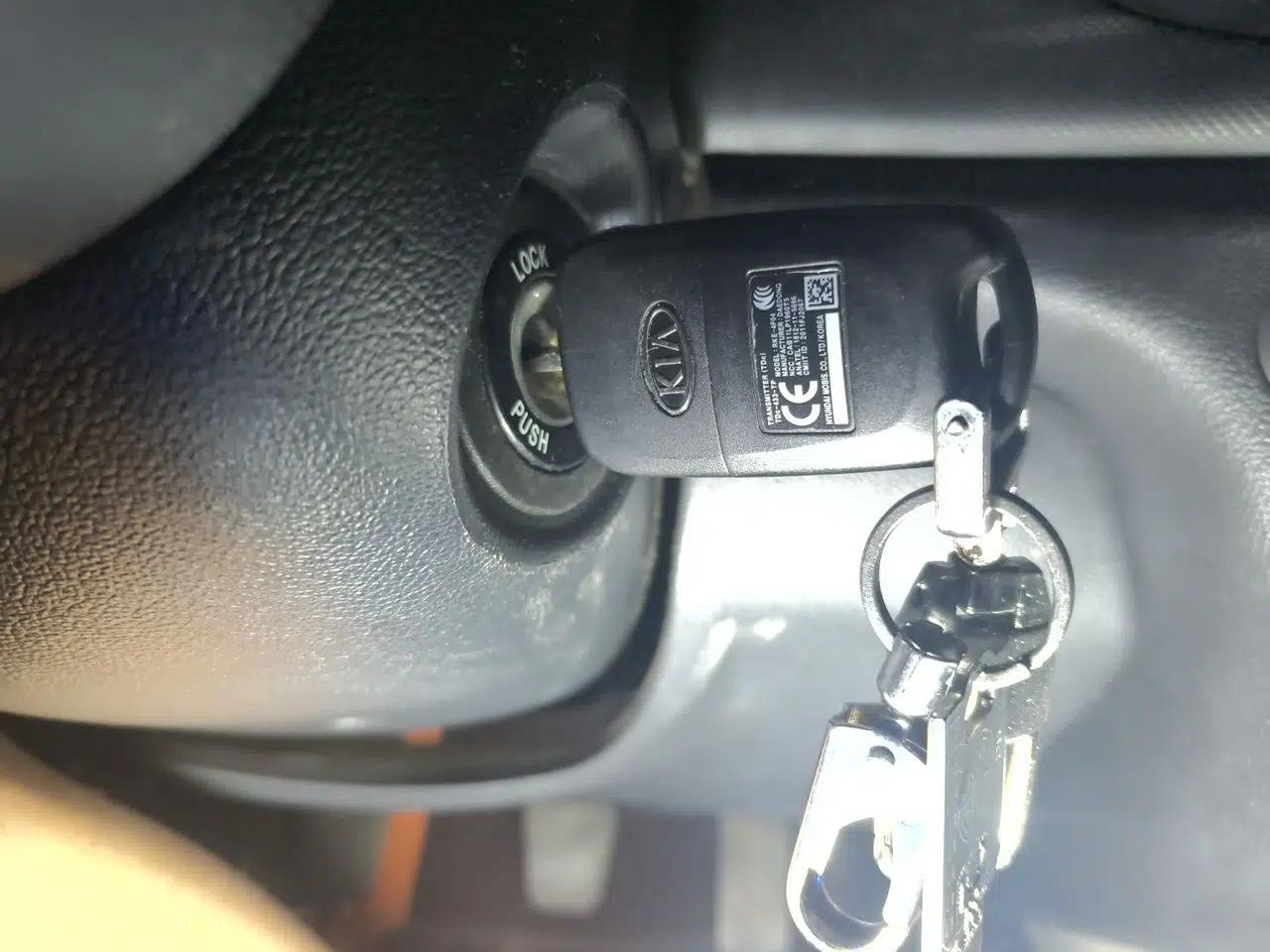 Kia Forte 2014 1.6L MT GL — миниатюра 9