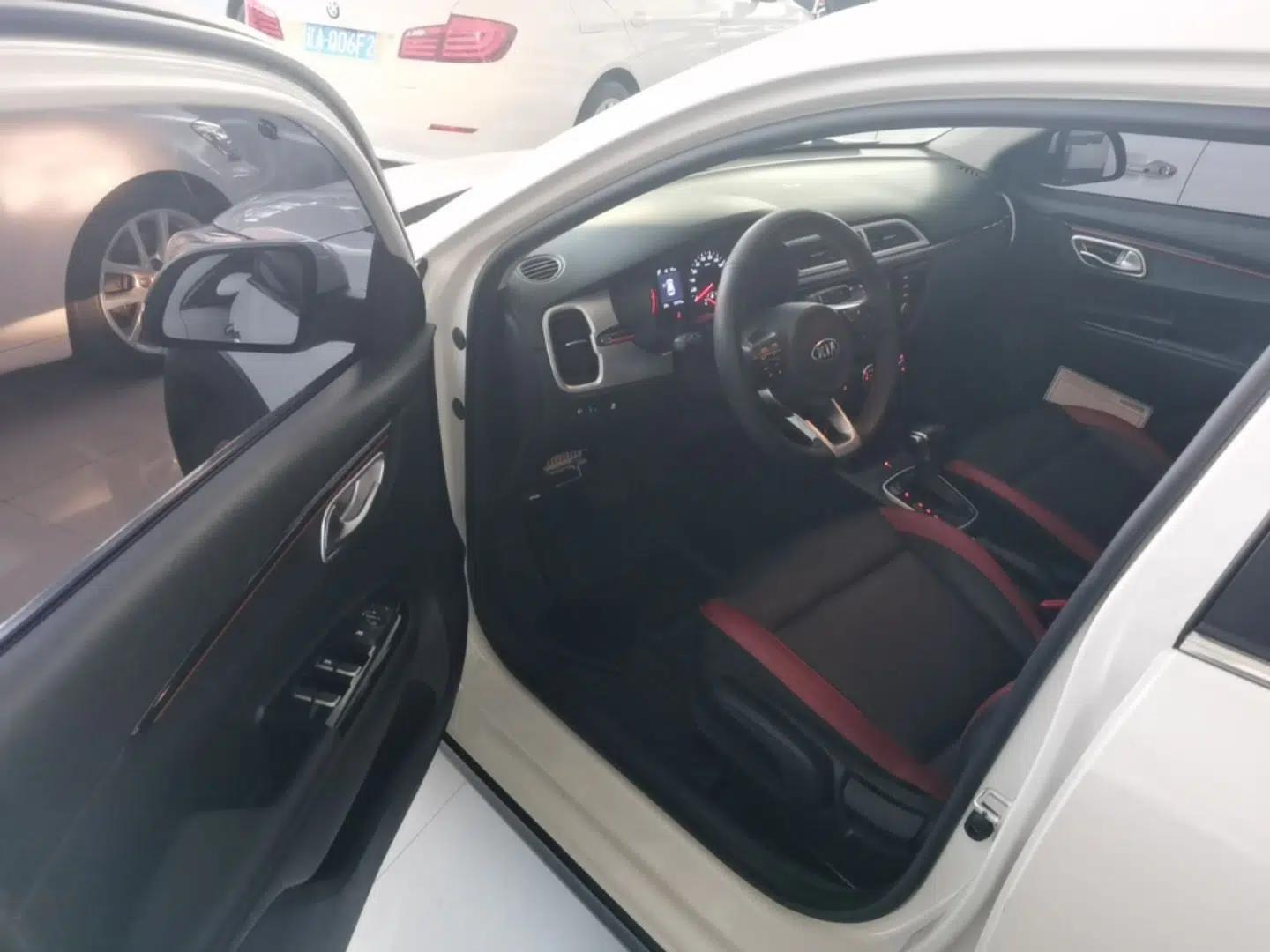 Kia KX Cross 2017 1.4L AT GLS — миниатюра 19