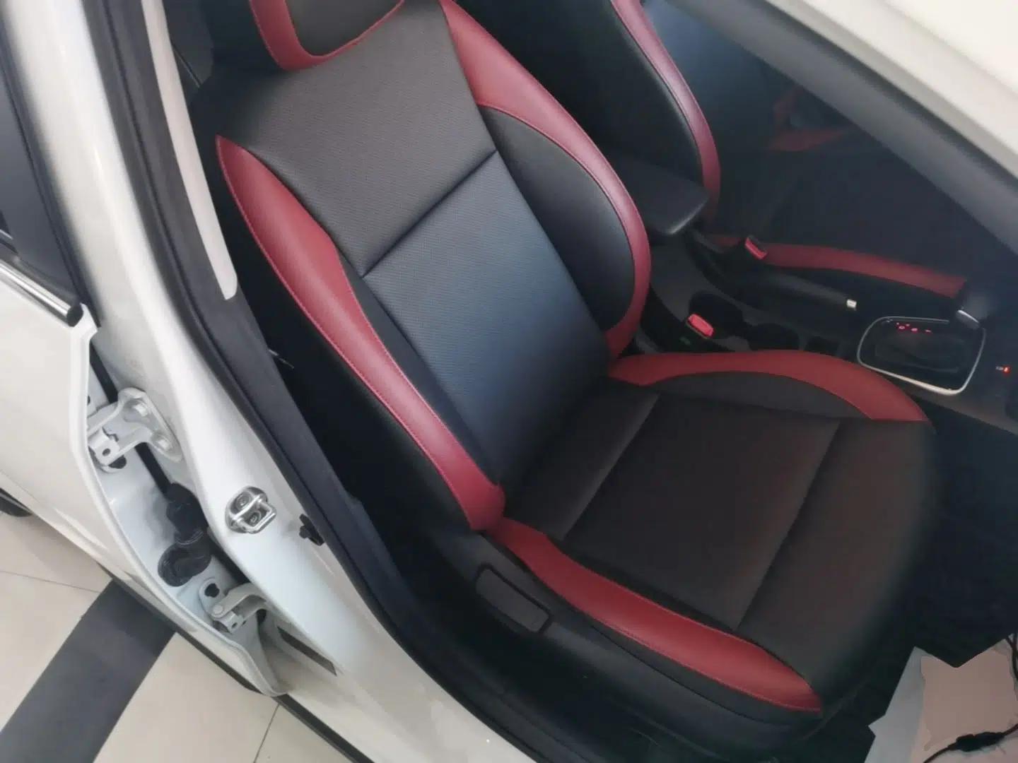 Kia KX Cross 2017 1.4L AT GLS — миниатюра 23