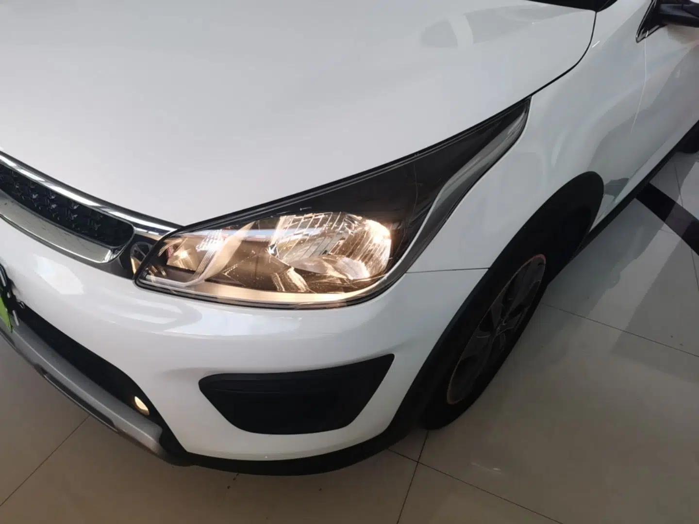 Kia KX Cross 2017 1.4L AT GLS — миниатюра 9