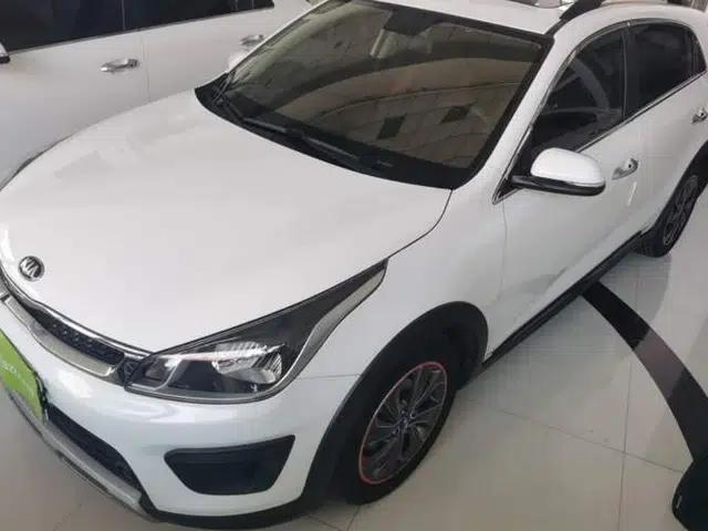 Kia KX Cross 2017 1.4L AT GLS