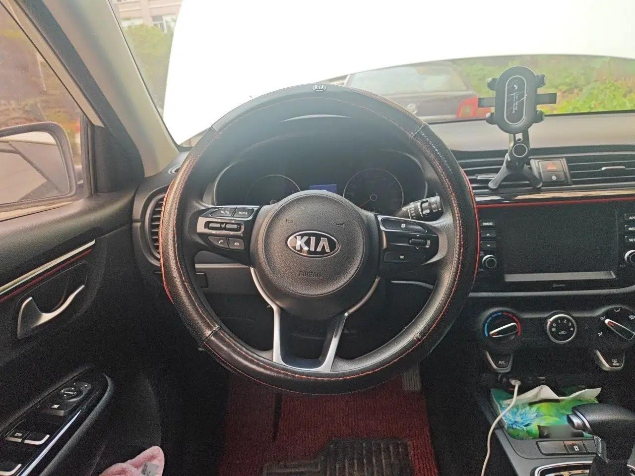 Kia KX Cross 2017 1.4L AT GLS — миниатюра 11