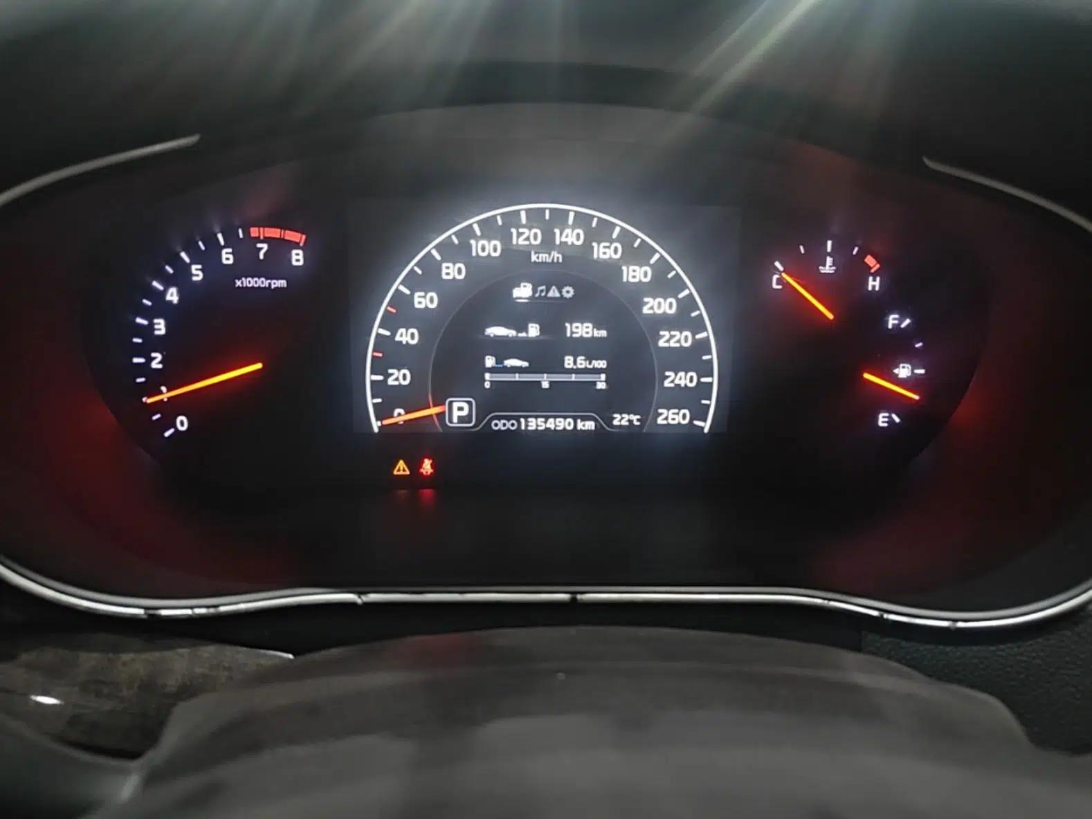 Kia Cadenza 2013 2.4L Business Sunroof Version China IV Standard — миниатюра 15