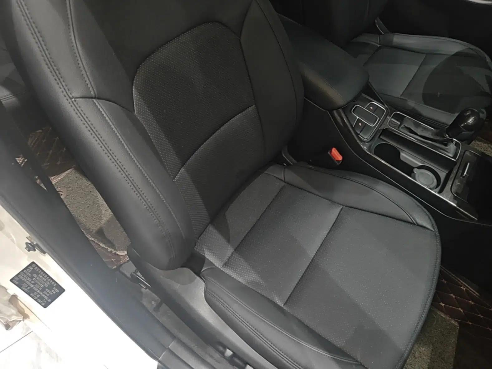 Kia Cadenza 2013 2.4L Business Sunroof Version China IV Standard — миниатюра 23