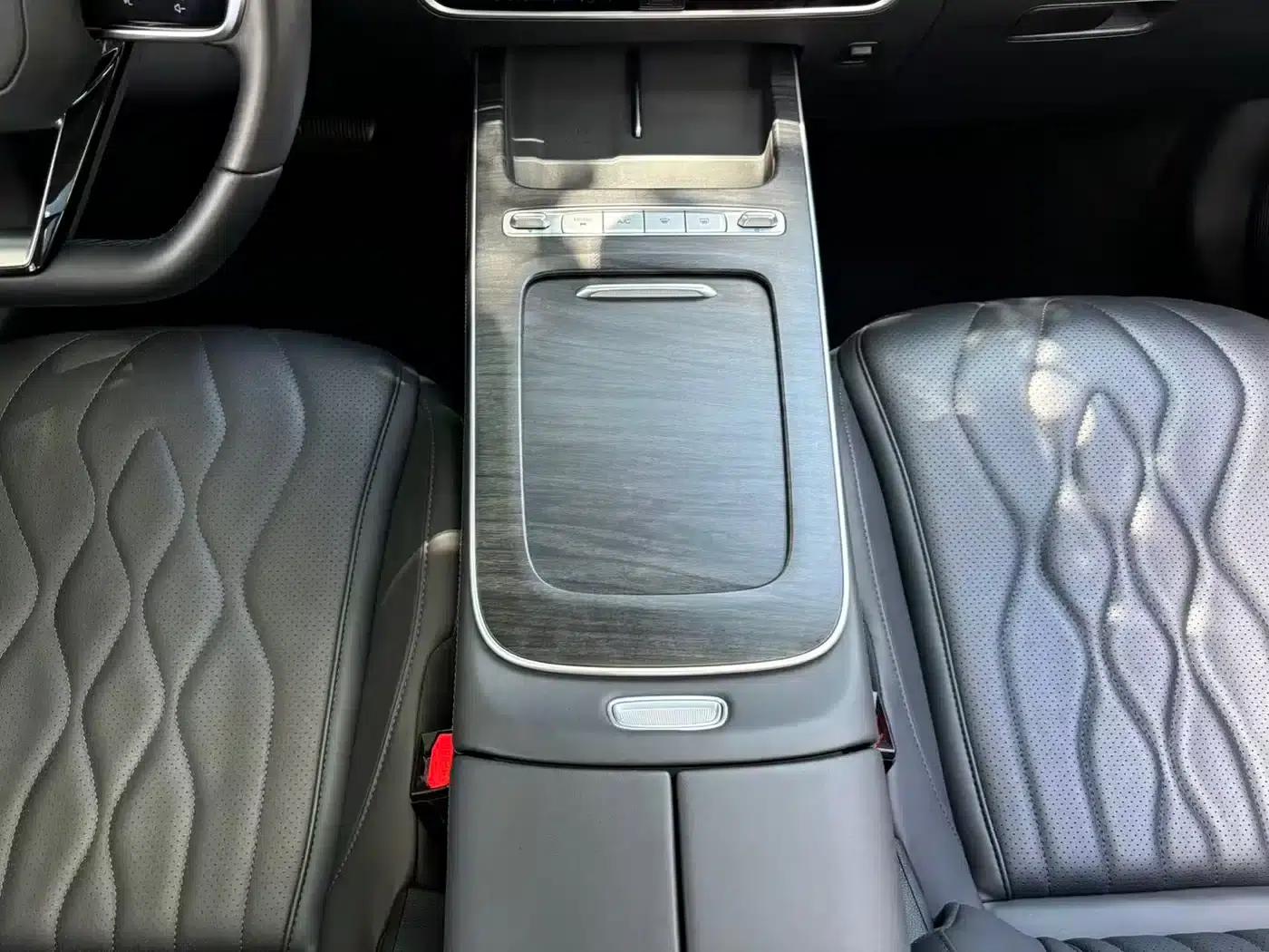 Fengyun A8L 2025 1.5TGDI 145km Luxury Edition — миниатюра 14