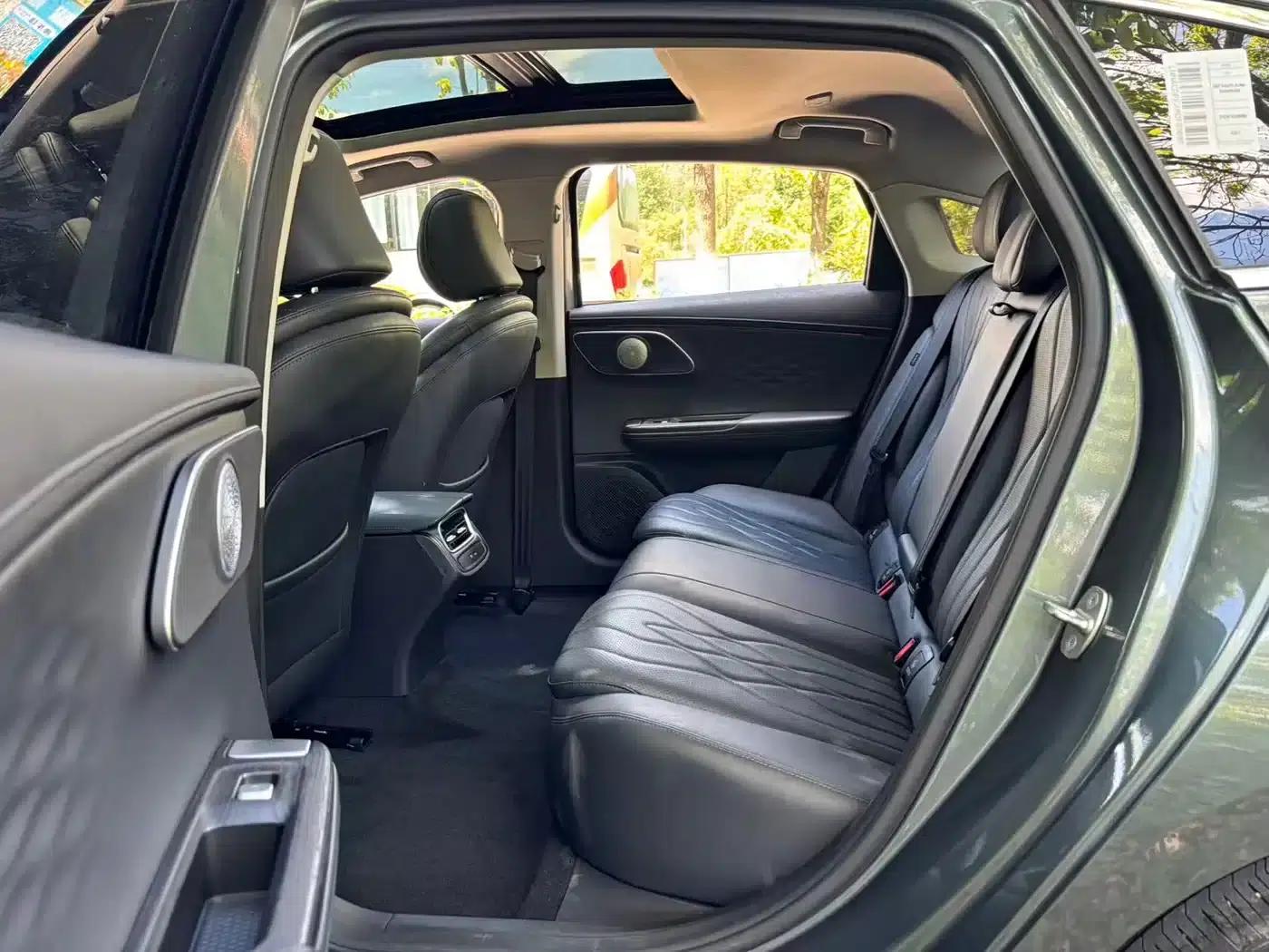 Fengyun A8L 2025 1.5TGDI 145km Luxury Edition — миниатюра 8