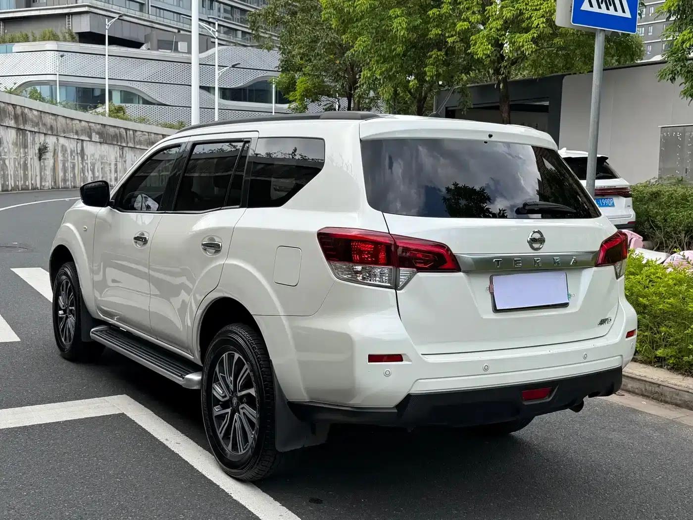 Terra 2020 2.5L XL Upper 4WD Automatic Four-Wheel Drive Luxury Edition — миниатюра 14
