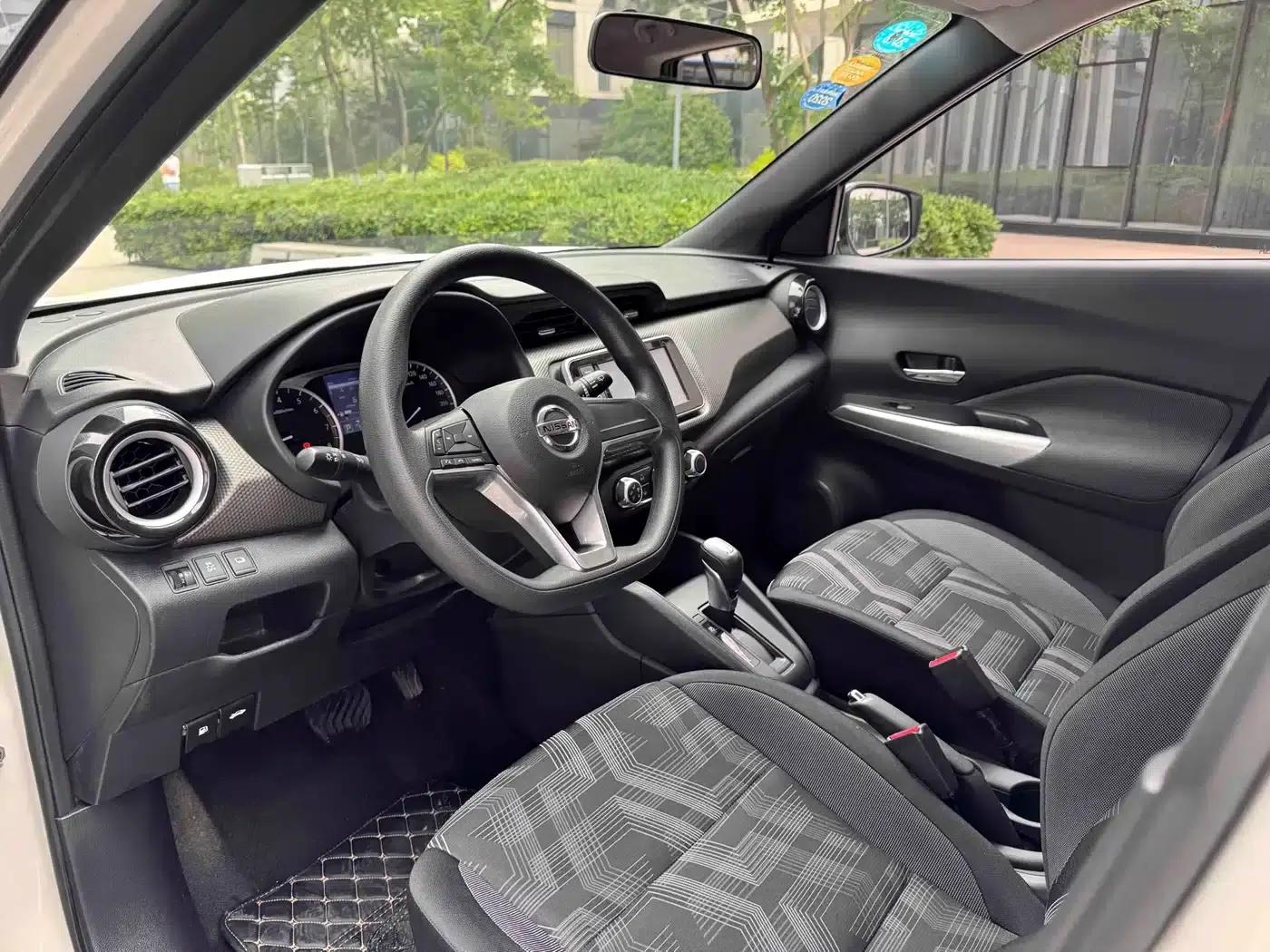 Nissan Kicks 2017 1.5L CVT Cool Edition — миниатюра 3