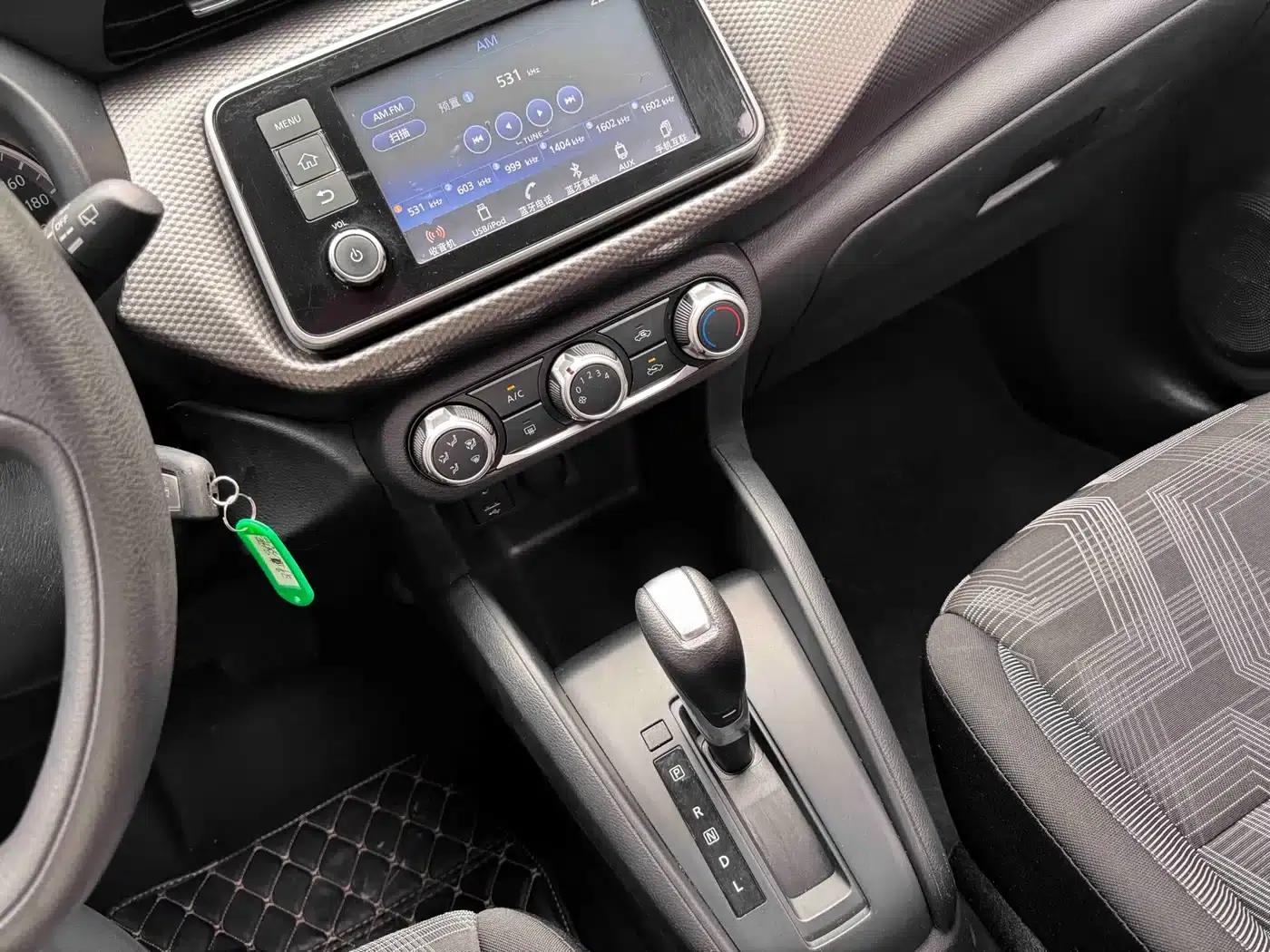 Nissan Kicks 2017 1.5L CVT Cool Edition — миниатюра 7
