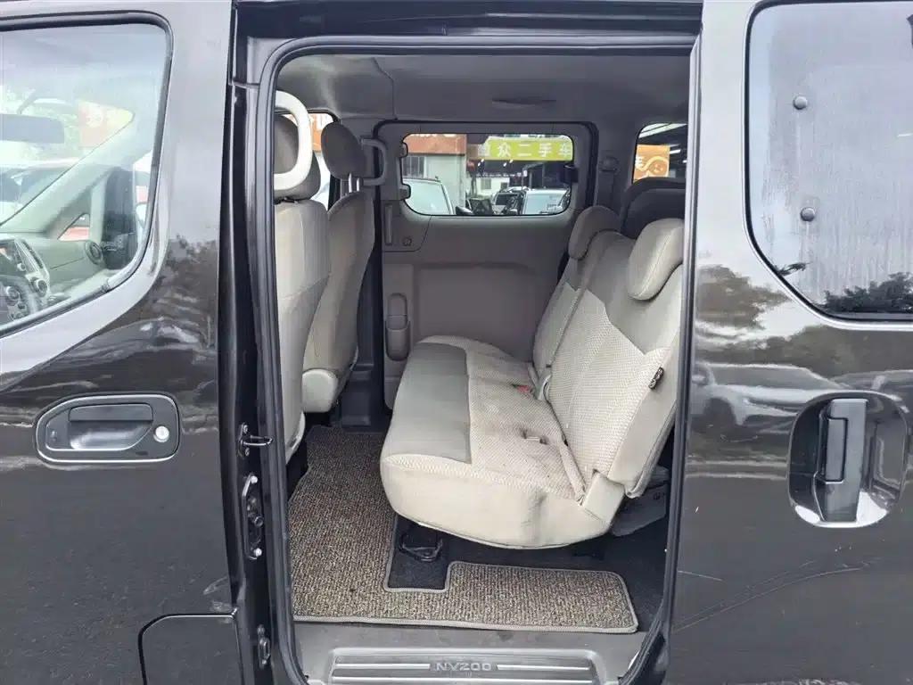 Nissan NV200 2014 1.6L CVT Premium Edition (National IV Emission Standard) — миниатюра 11