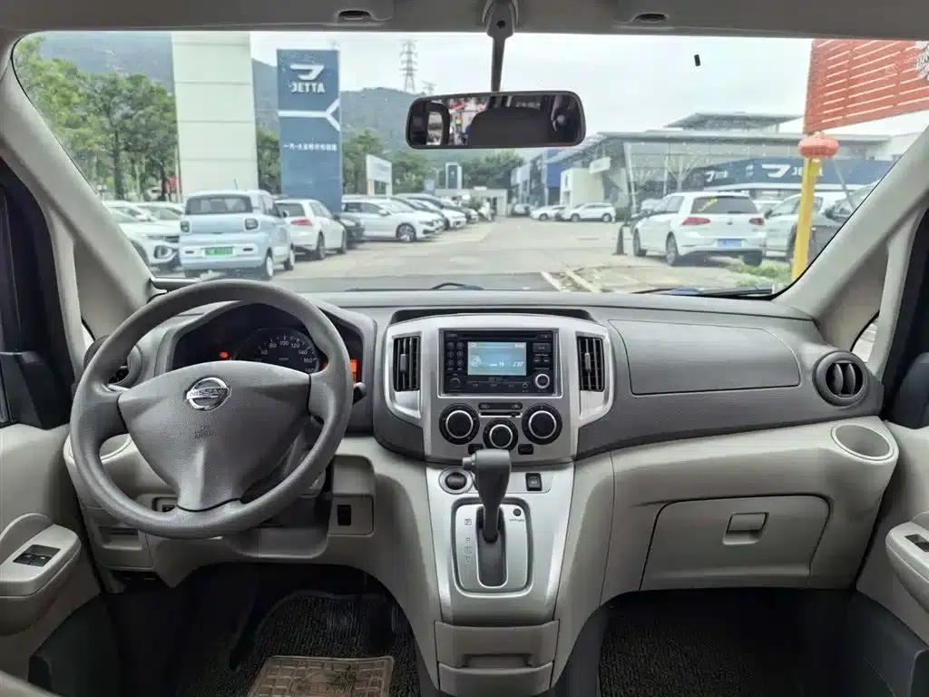 Nissan NV200 2014 1.6L CVT Premium Edition (National IV Emission Standard) — миниатюра 13