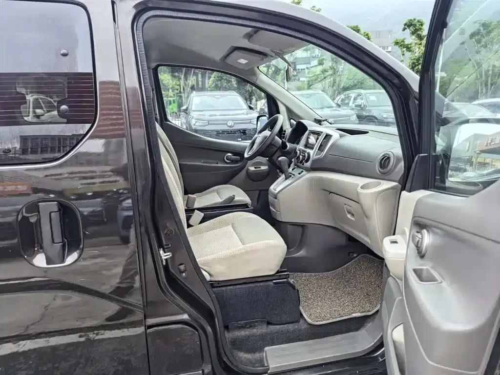 Nissan NV200 2014 1.6L CVT Premium Edition (National IV Emission Standard) — миниатюра 6