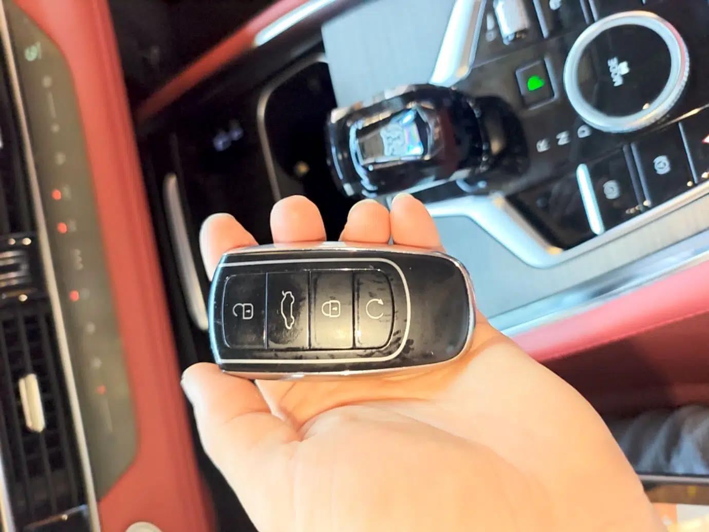 Chery Tiggo 7 PLUS 2023 1.6 TGDI DCT Luxury Model — миниатюра 20