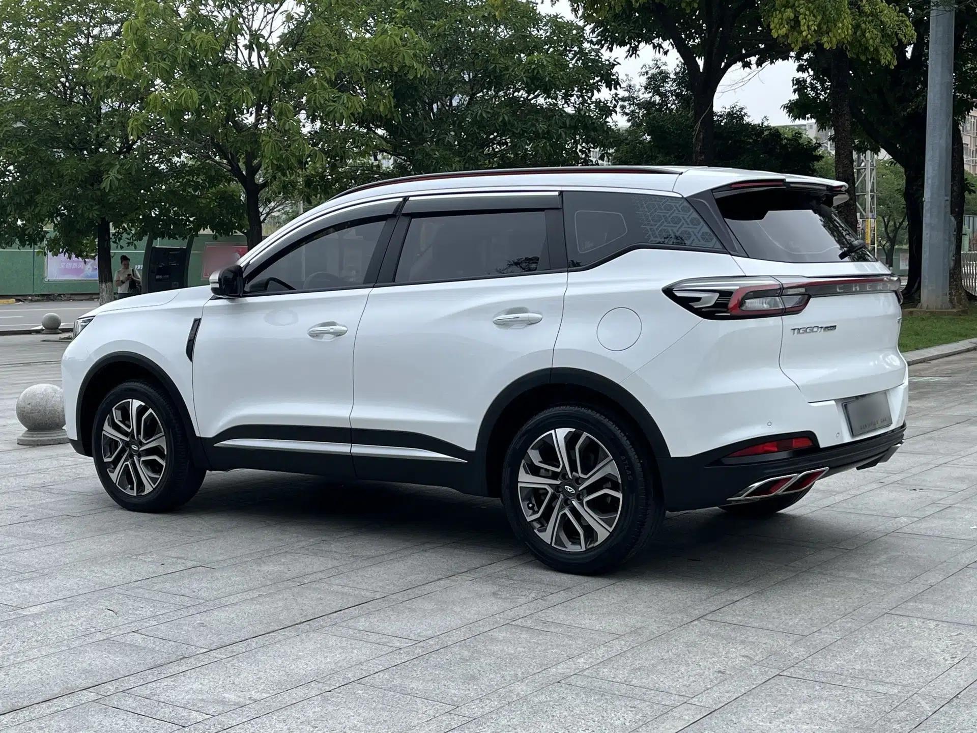 Chery Tiggo 7 PLUS 2023 1.6 TGDI DCT Luxury Model — миниатюра 5