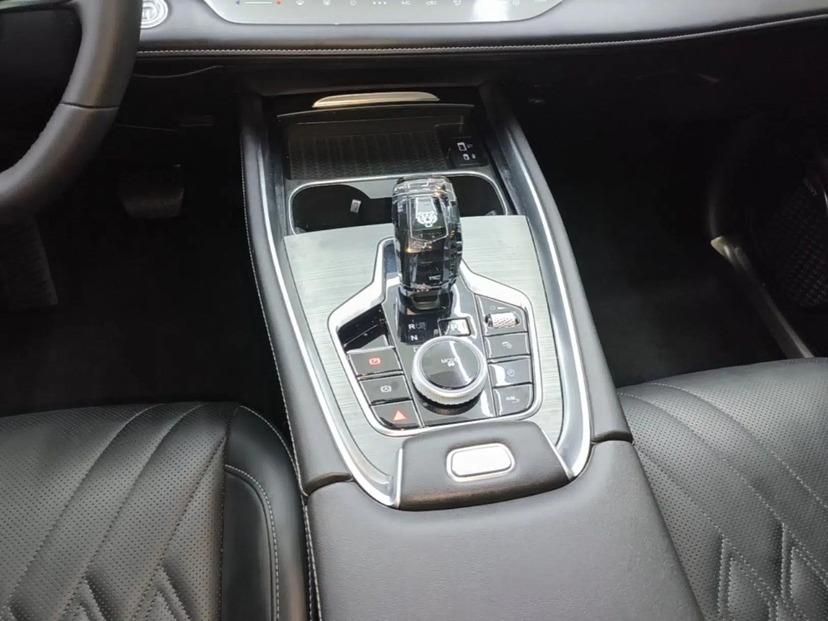 Chery Tiggo 7 PLUS 2023 Champion Edition 1.5TGDI DCT Prestige Model — миниатюра 17
