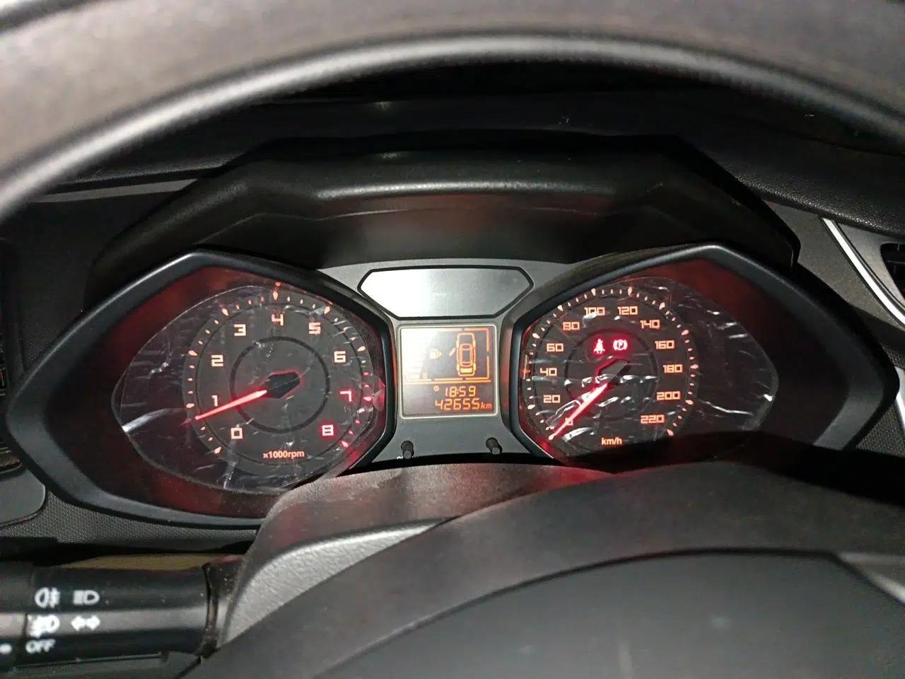 Chery Fengyun 2 2013 Hatchback 1.5L Manual Ruiyi Edition — миниатюра 12