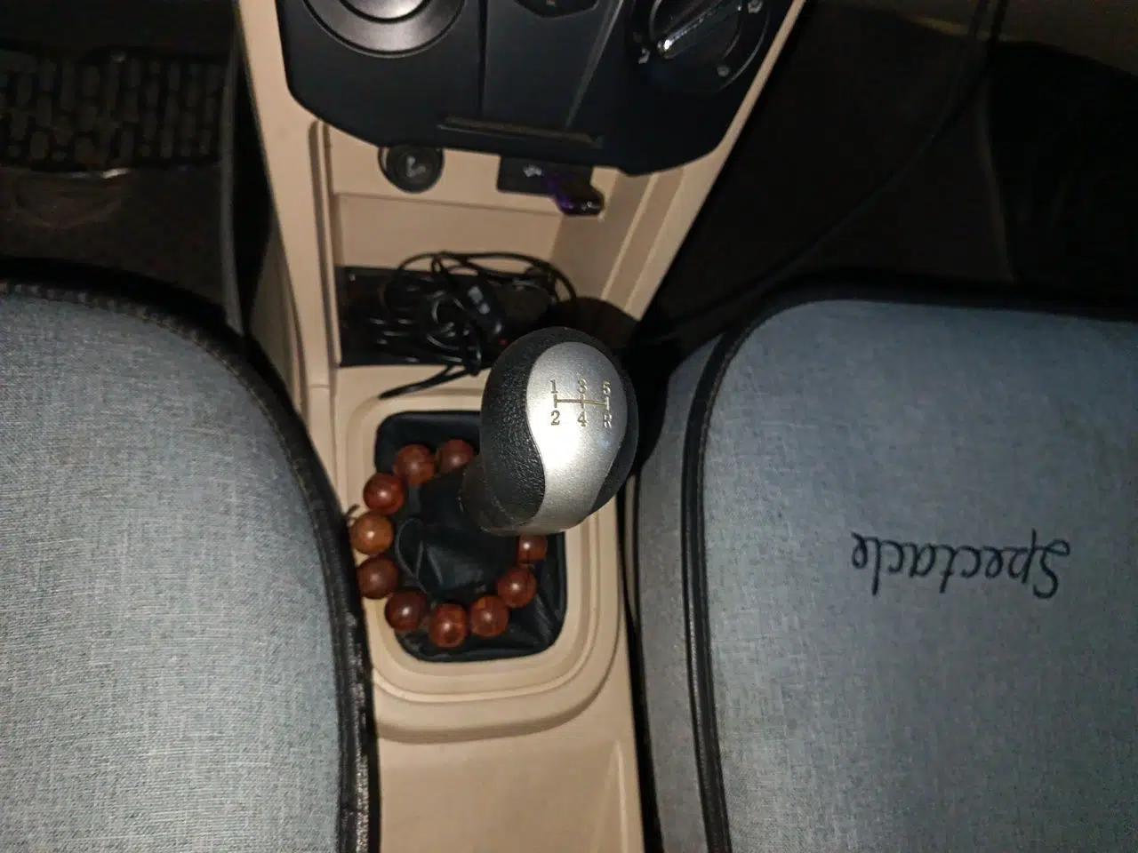 Chery Fengyun 2 2013 Hatchback 1.5L Manual Ruiyi Edition — миниатюра 15