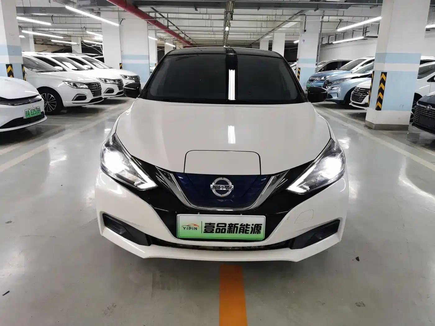 Nissan Sylphy EV 2018 Smart Edition — миниатюра 2