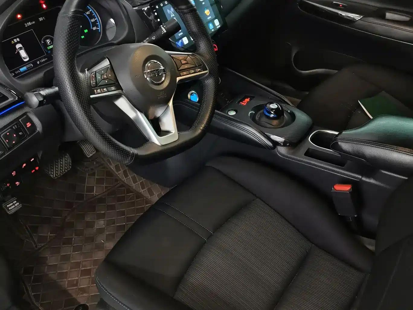 Nissan Sylphy EV 2018 Smart Edition — миниатюра 12