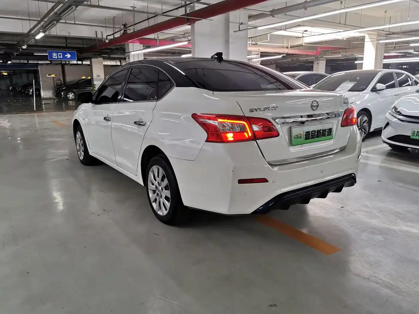 Nissan Sylphy EV 2018 Smart Edition — миниатюра 6