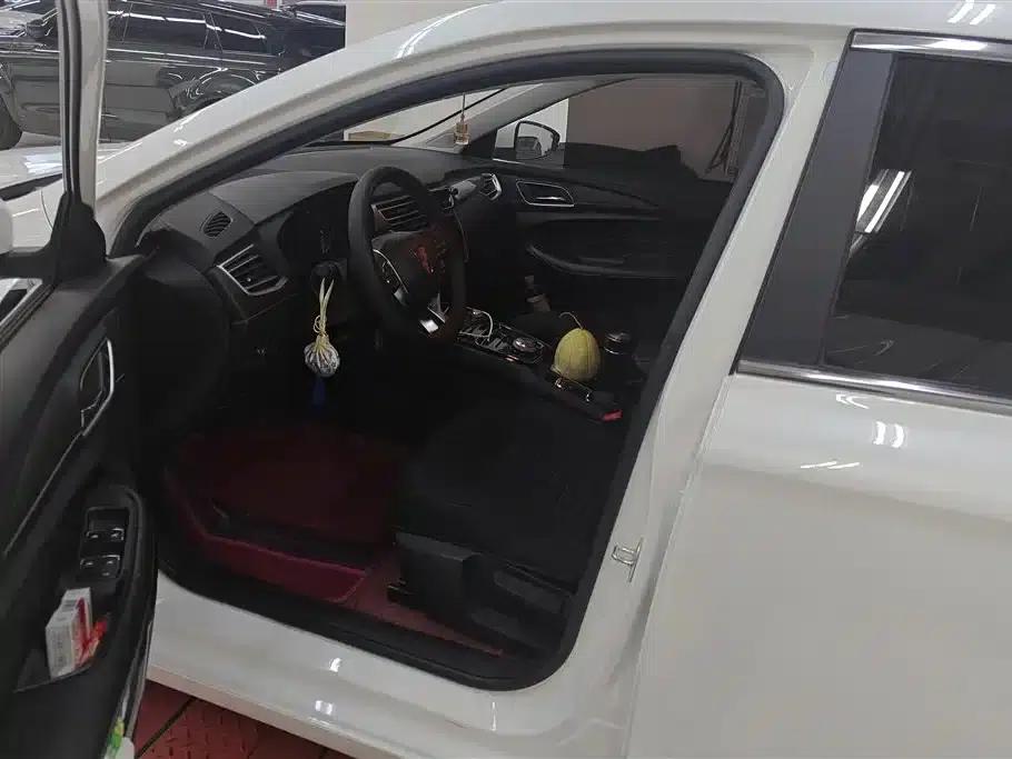 Roewe Ei5 2019 Luxury Edition — миниатюра 9