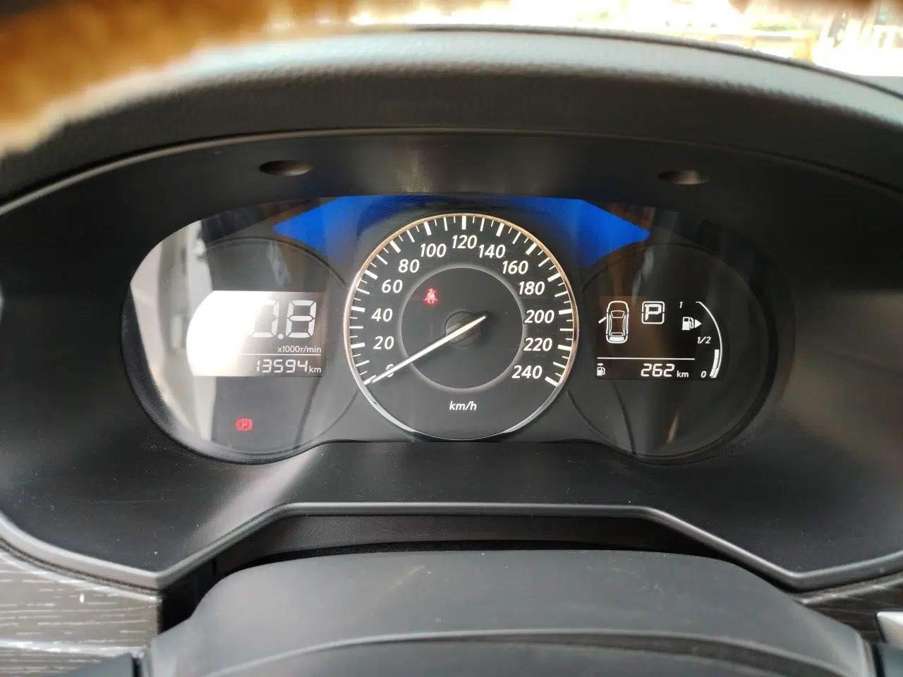 Venucia D60 2023 PLUS 1.6L XL CVT Yue Ling Edition — миниатюра 12