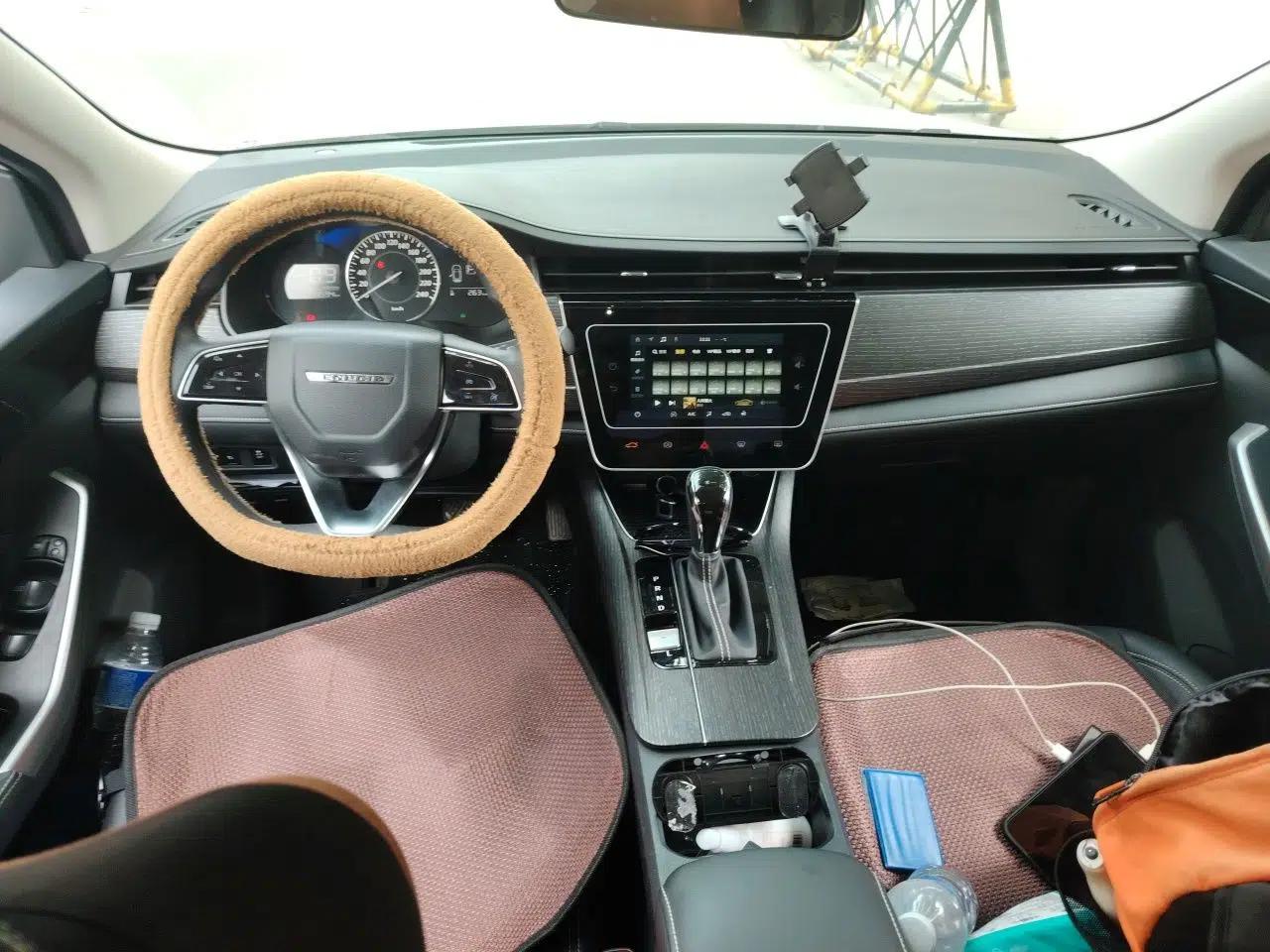 Venucia D60 2023 PLUS 1.6L XL CVT Yue Ling Edition — миниатюра 10