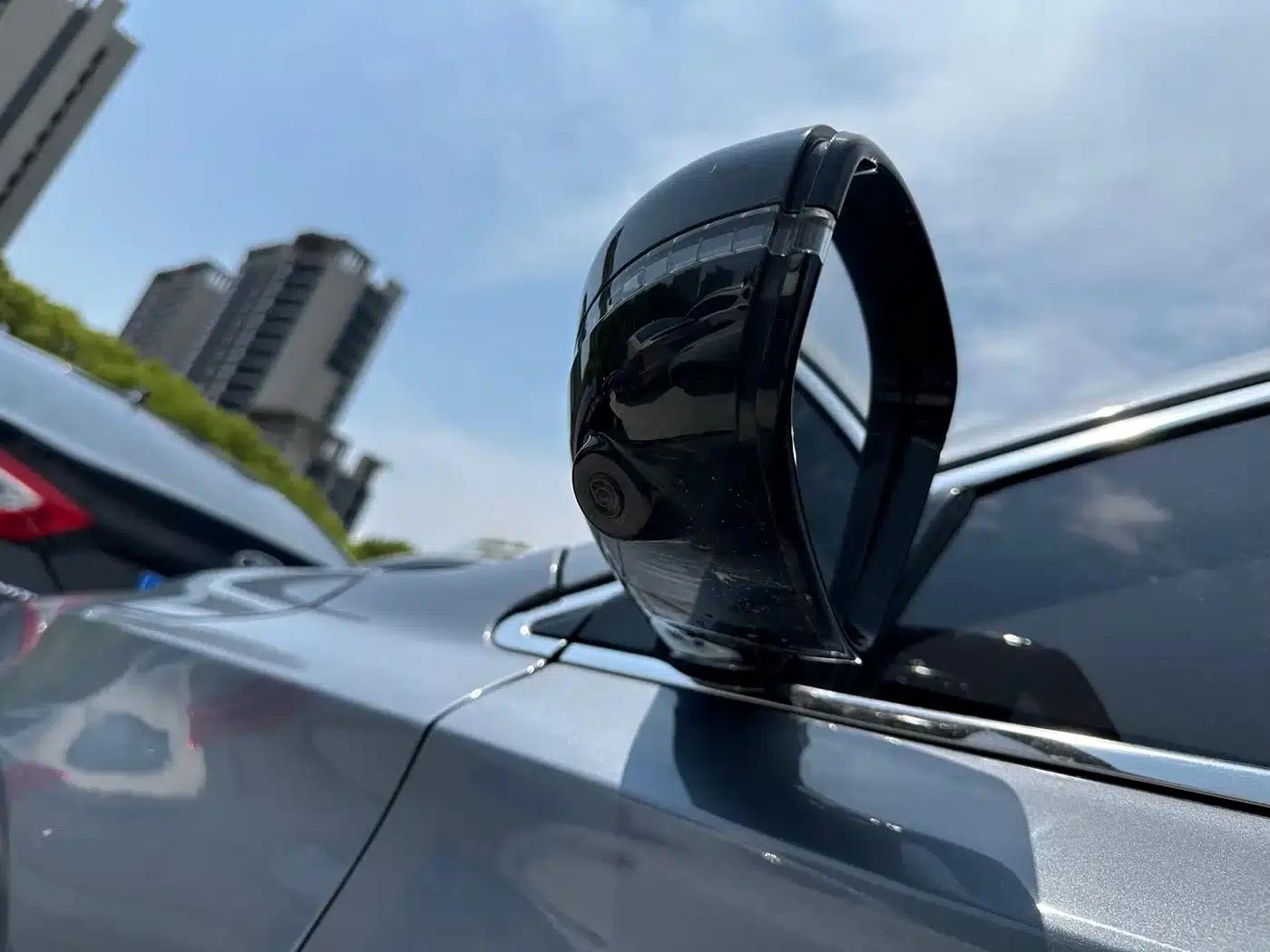 Roewe i6 MAX 2020 300TGI Automatic Cool and Intelligent Driving Edition — миниатюра 2