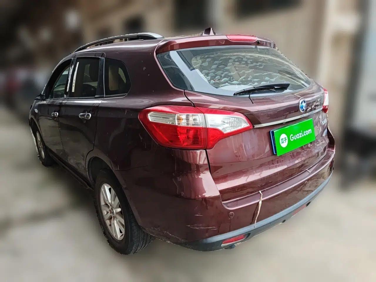 Venucia T70 2016 2.0L CVT Smart Choice Edition — миниатюра 4
