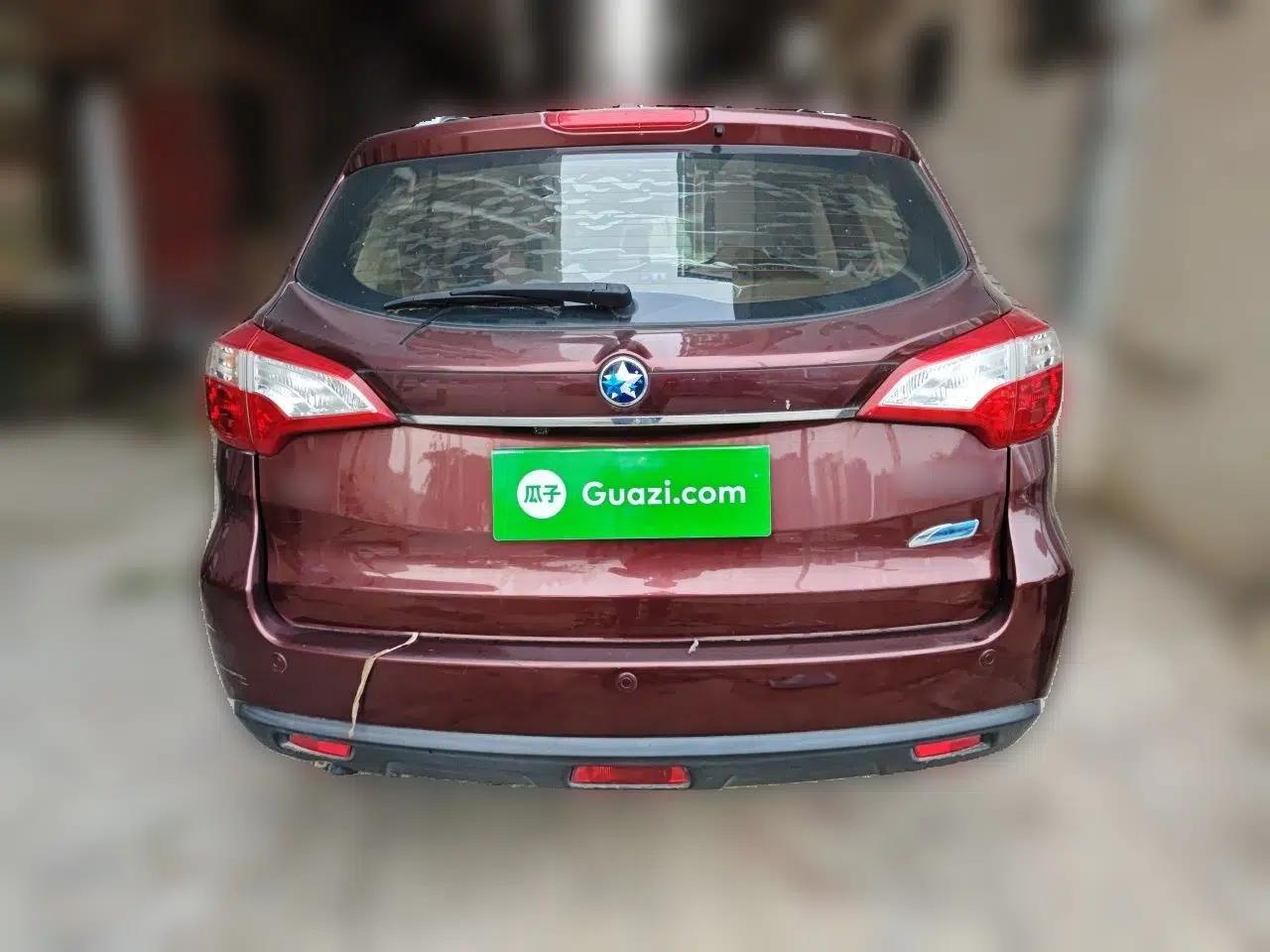 Venucia T70 2016 2.0L CVT Smart Choice Edition — миниатюра 5