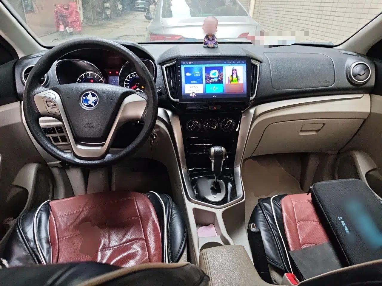 Venucia T70 2016 2.0L CVT Smart Choice Edition — миниатюра 10