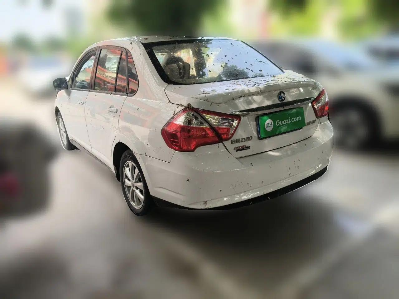 Venucia D50 2015 1.6L Manual Fashion Edition — миниатюра 4