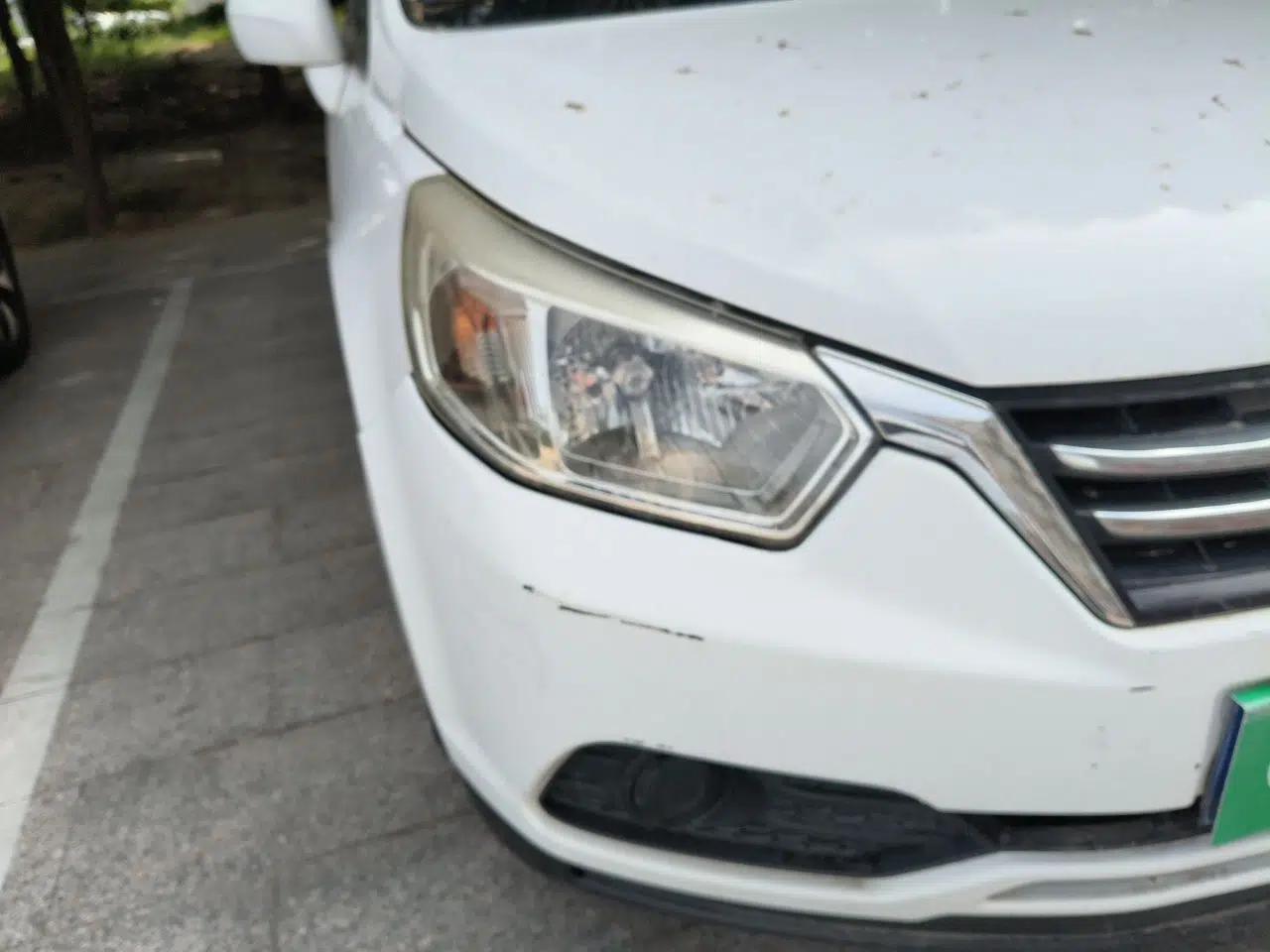 Venucia D50 2015 1.6L Manual Fashion Edition — миниатюра 7