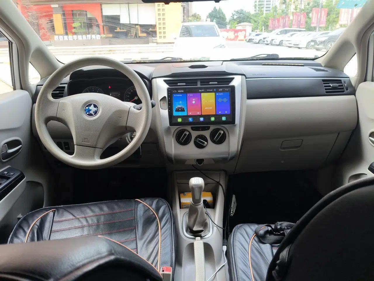 Venucia D50 2015 1.6L Manual Fashion Edition — миниатюра 10
