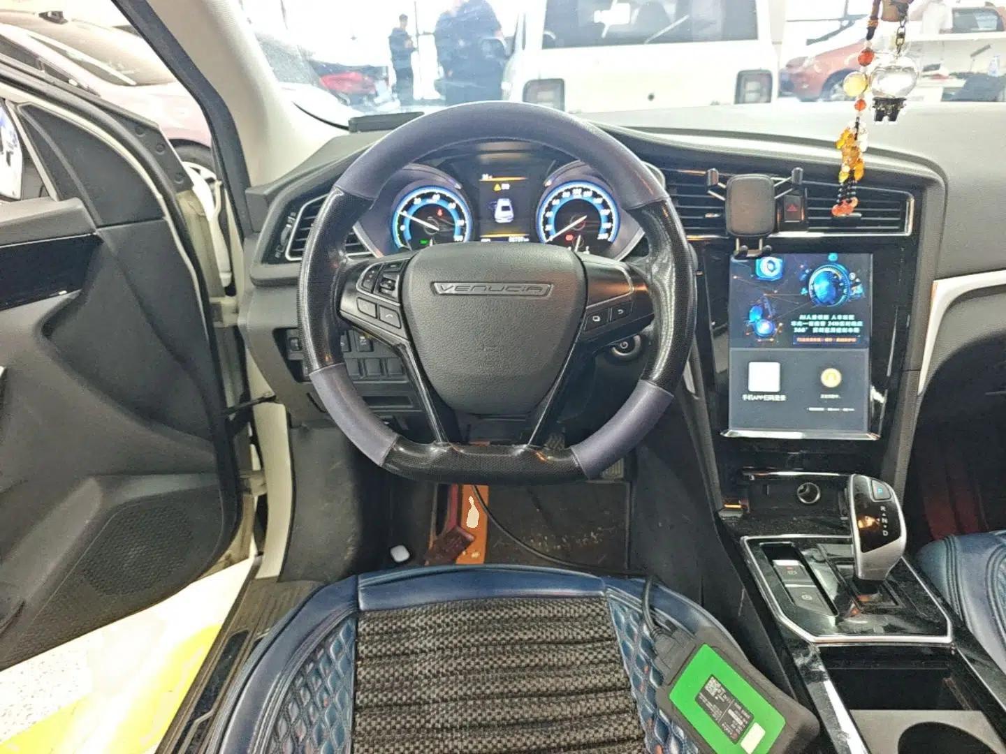 Venucia D60EV 2022 Standard Range T3 — миниатюра 14