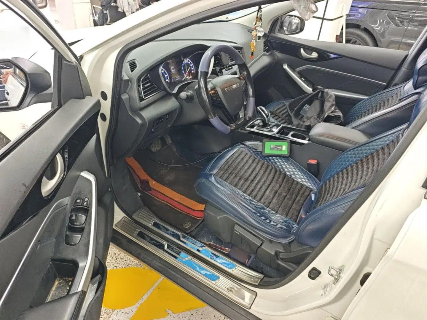 Venucia D60EV 2022 Standard Range T3 — миниатюра 19